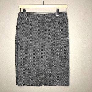 LOFT Skirt Black White Textured Pencil High Waist Zip Timeless Chic Neutral Sz 2